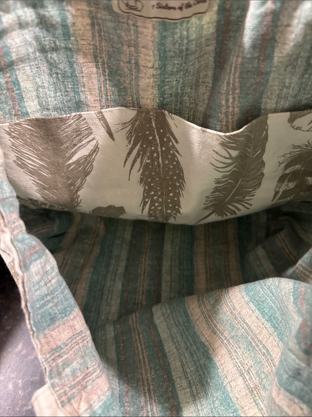 🚨 Handmade Neutral Feather-Print Canvas Tote Bag 🚨 LAST CHANCE - Picture 3 of 7